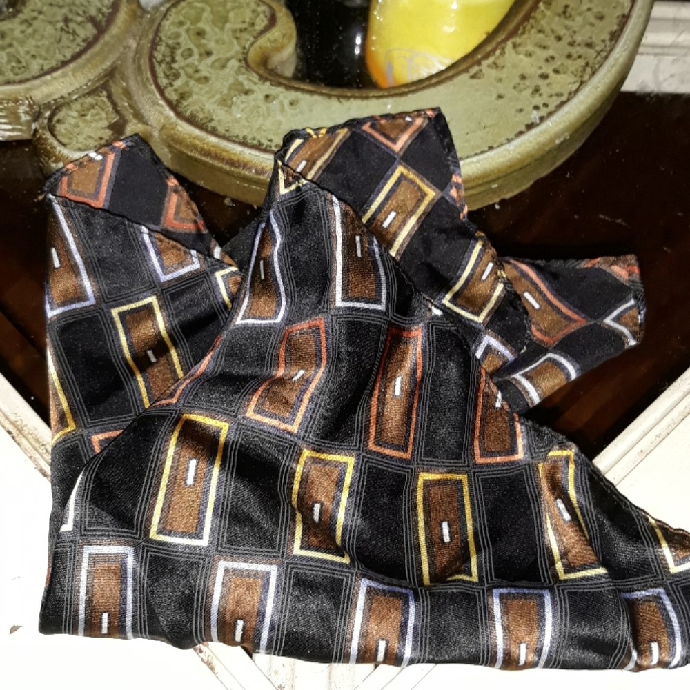 Pocket Square - Picture 2 of 3